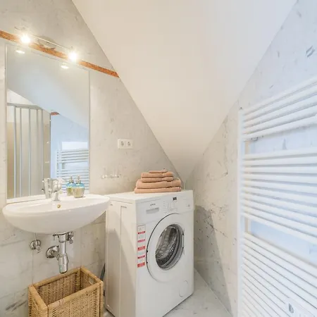 Maisonette Am Bahnhof - Adults Only Apartment Innsbruck